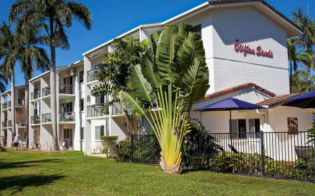 Clifton Sands Holiday Apartments