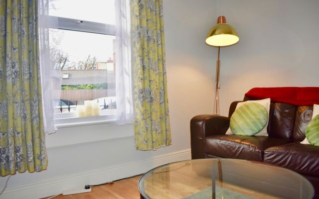 Traditional 4 Bedroom Home in Trendy Ranelagh