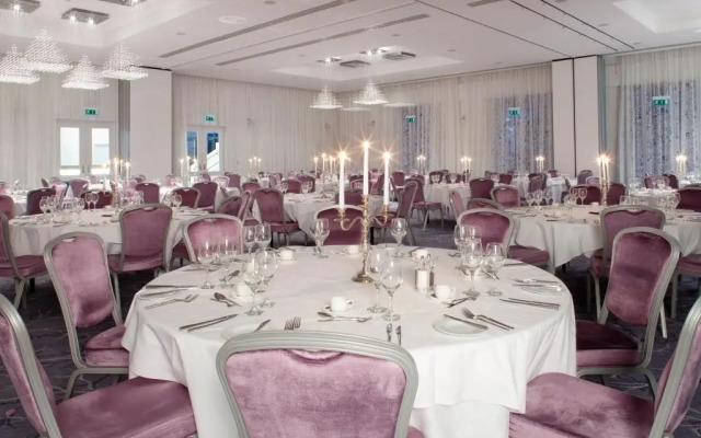 Heythrop Park Hotel - Adults Only