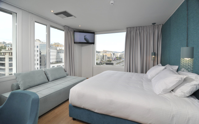 Athenaeum Smart Hotel