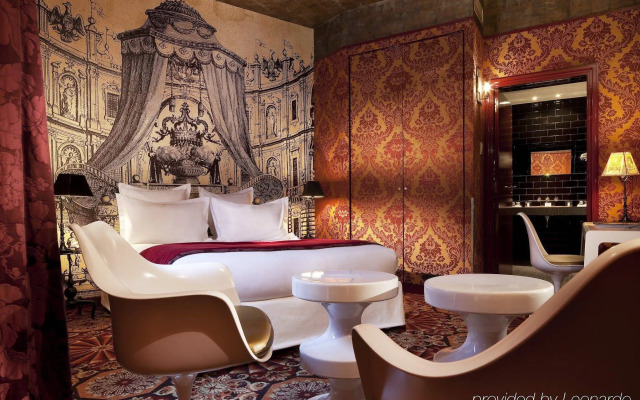 Hôtel du Petit Moulin, Haute Couture hotel by Lacroix
