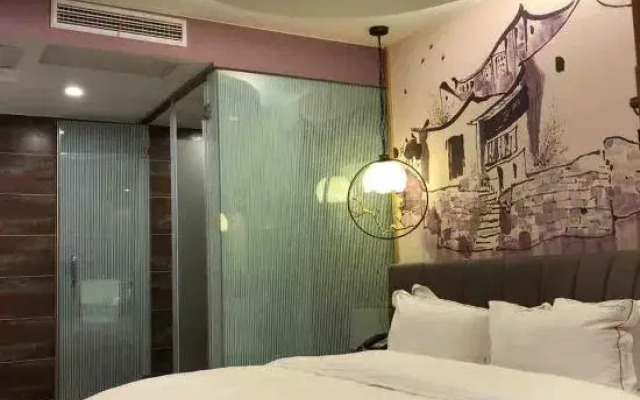 Qingmu Select Hotel (Xuancheng Langxi Jinmao Building)