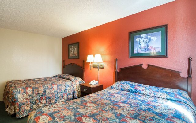 Rodeway Inn Benton Harbor