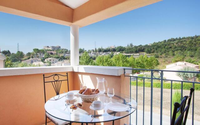 Nice apartment with dishwasher in Gréoux-les-Bains