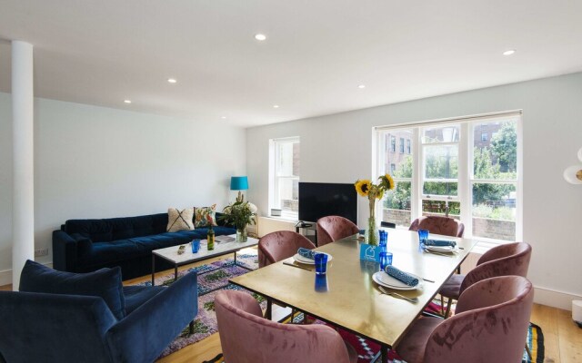 The Dunworth Mews Apartment - ANB