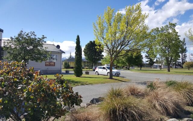 High Country Motel and Backpackers
