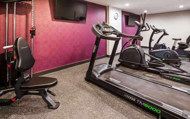 Best Western Plus Stadium Inn