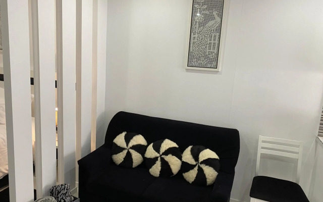 THE CEDAR TREE HOUSE Studio 48