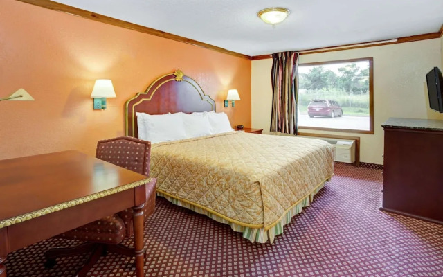 Travelodge Sellersburg