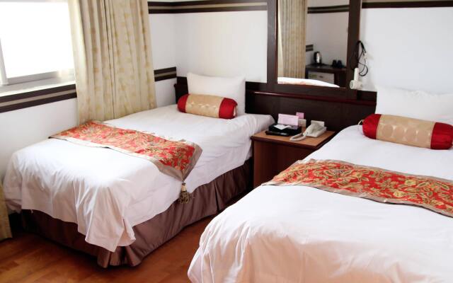 Seng-Kuo Hotel