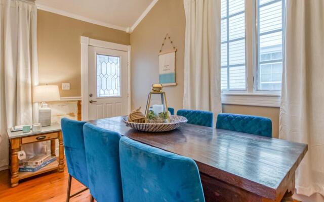 Latitude Adjustment Carriage House