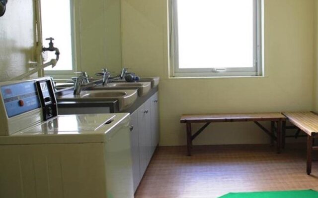Showa Shinzan Youth Hostel