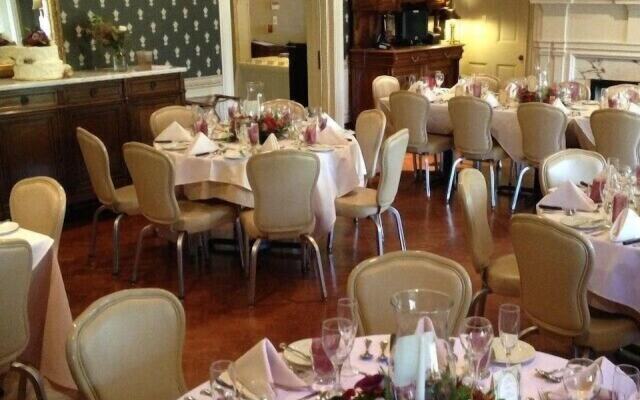 Cameron Estate Inn & Restaurant