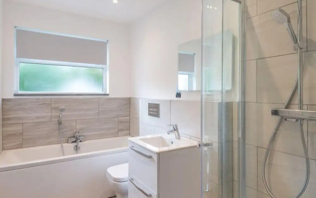 Greenaway, 4 Rockhaven Gardens