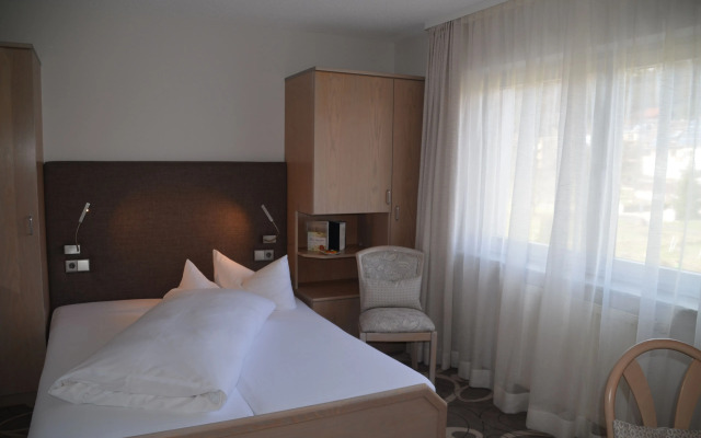 Hotel & Restaurant Castell