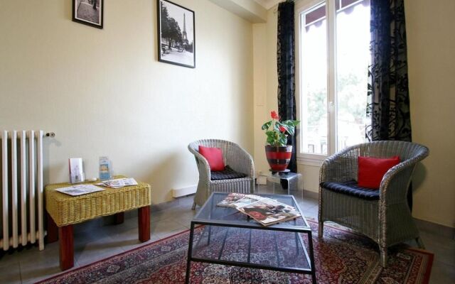 Hotel Savoy