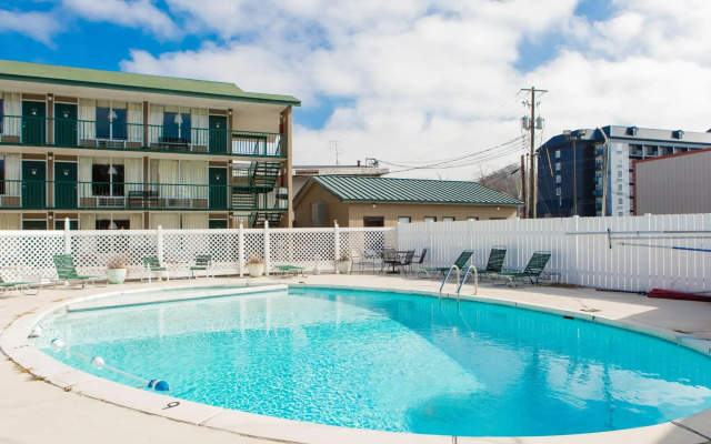 Green Valley Motel