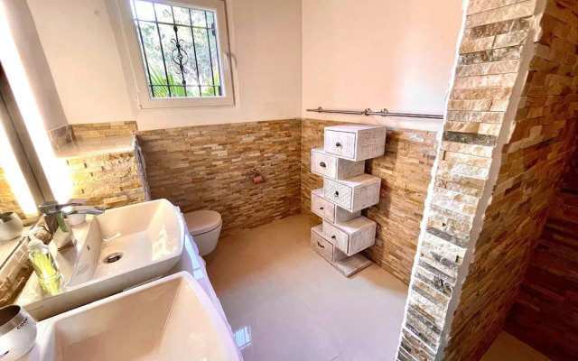 Majestic Villa in Lecci With Garden