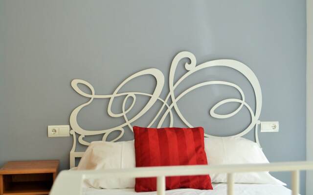 Reservaloen Mariano de Cavia / Topibe SL