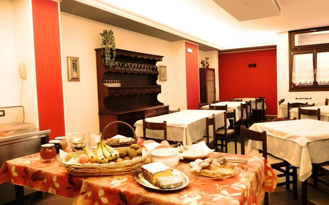 Residence Acero Rosso