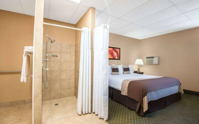 Ramada by Wyndham Denver Downtown