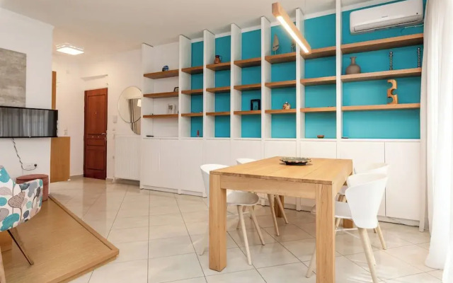 Eva's Cozy Urban Apartment