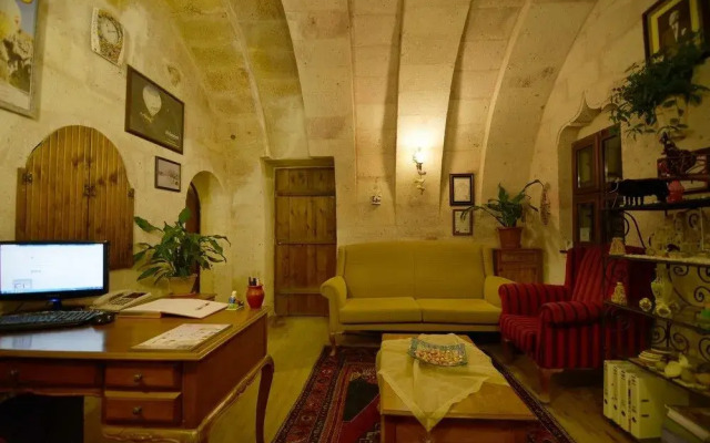 Valley Inn Cave Hotel