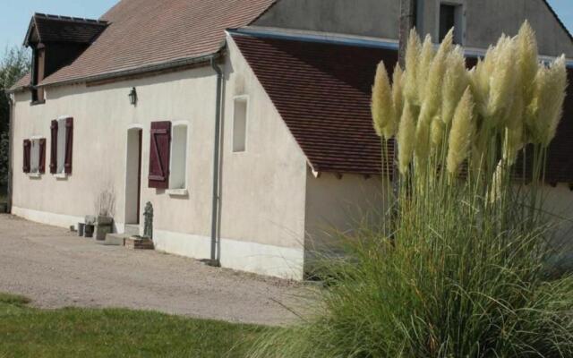 Gîte Jouy-le-Potier, 3 pièces, 4 personnes - FR-1-590-54