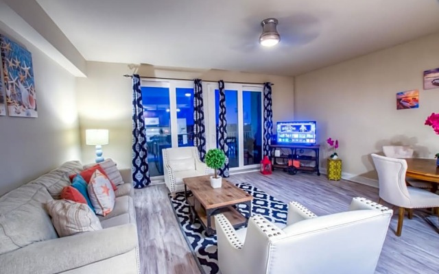 Laketown Wharf Resort 1036 By ZIA