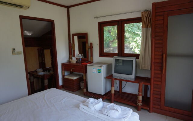 Nakhaburi Hotel & Resort