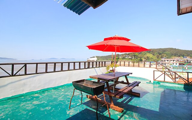 Taean Gat Ford Pension