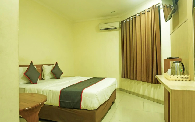 SUPER OYO Collection O 91409 Hotel Fiducia Otista 153 - 157