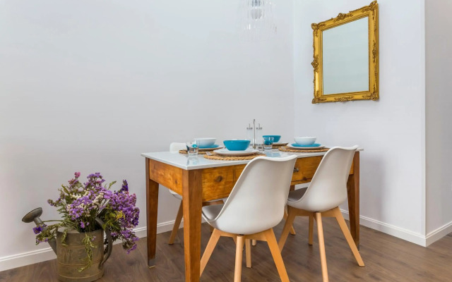 Puerta del Sol Center