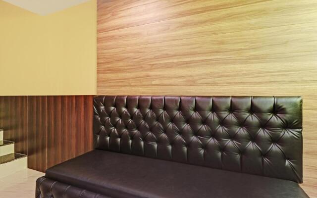 Itsy Hotels Sapphire Residency