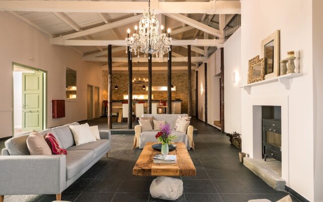 Luna Inn