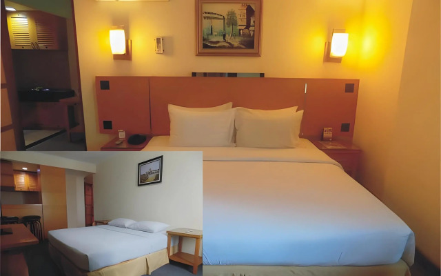 Mega Anggrek Hotel & Convention