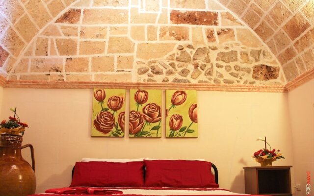 Exedra Holiday House