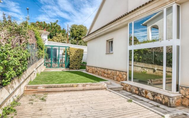 Exotic Villa in Roda de Barà with Private Pool