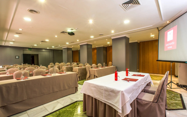 Leonardo Hotel Granada