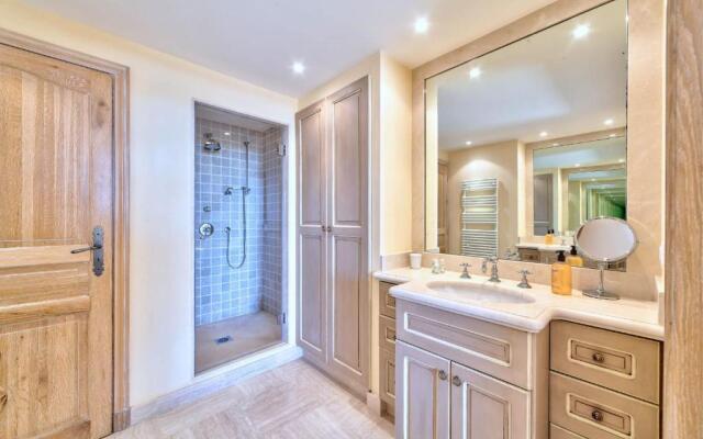 Villa Pertuades Villa with amazing sea view and swimming pool