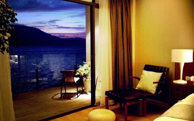 Bonum Lakeside Boutique Hotel