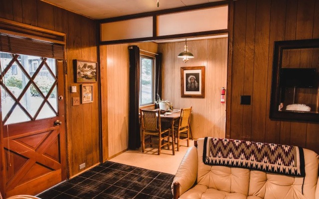 The Fireside Inn