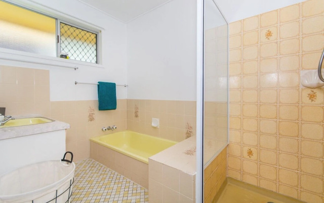 Pet Friendly Cutie - Bonham St, Bongaree