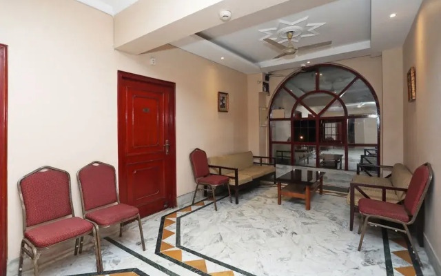 OYO Flagship 11406 Indira Nagar
