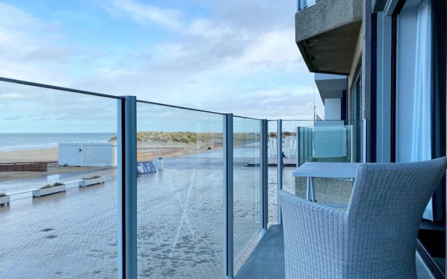 Apartment in Nieuwpoort With sea View