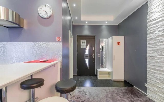 Hotel 108