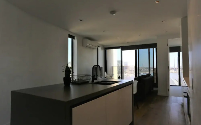 ReadySet Apartments at Stadium