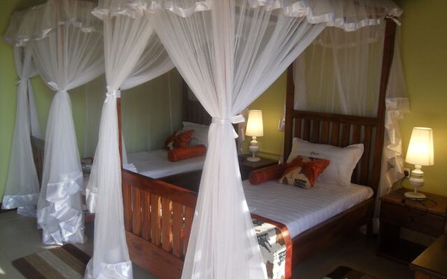 Engiri Game Lodge and Campsite