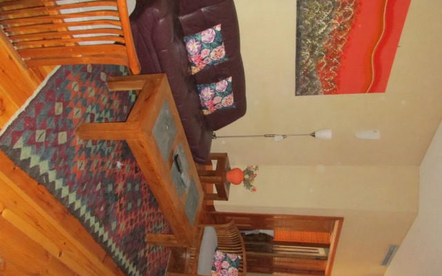 Rialto Apartment 2