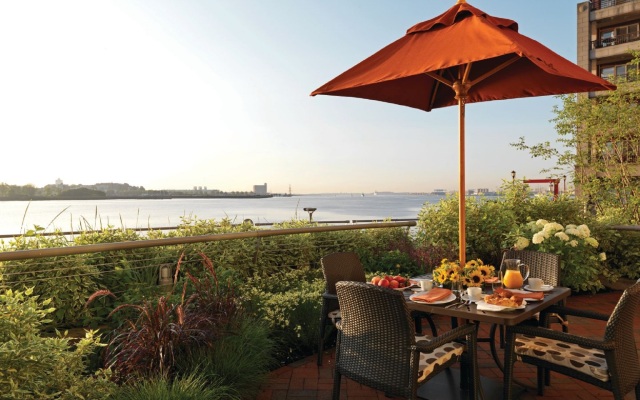 Battery Wharf Hotel, Boston Waterfront